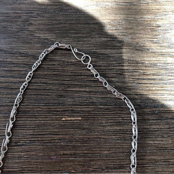 Sliver metal and blue stone necklace - Picture 4 of 4